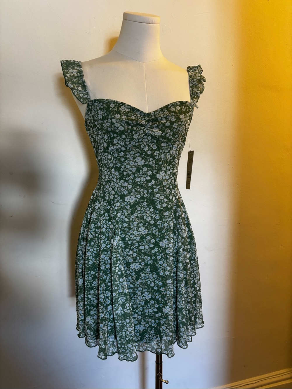 No Boundaries Green Floral Sweetheart Mini Dress